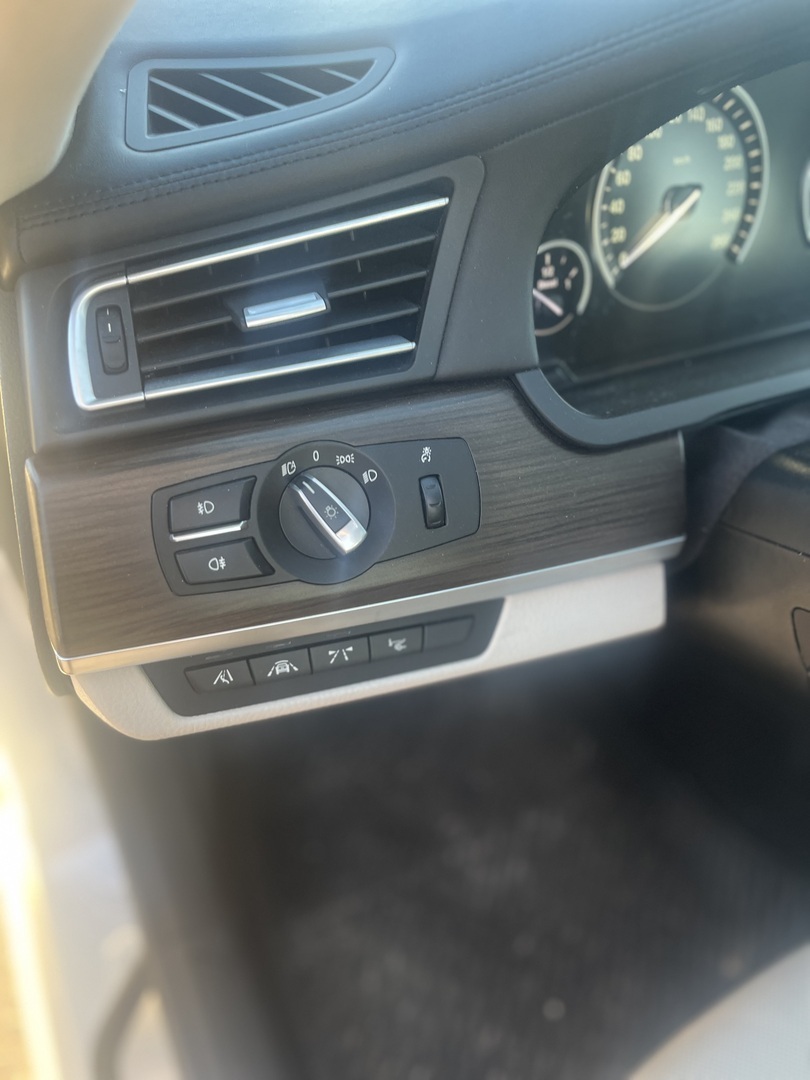 BMW - 740 - d xDrive - Sedan