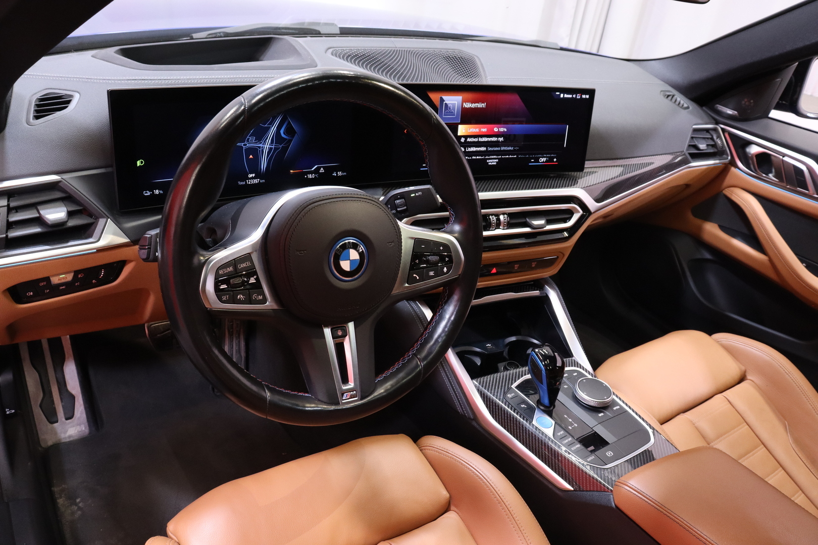 BMW - I4 M50 - Fully Charged // Suomi-auto / M-Istuimet / Laser / ACC / HUD / Kamera / H&K // - Sedan
