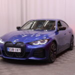 BMW - I4 M50 - Fully Charged // Suomi-auto / M-Istuimet / Laser / ACC / HUD / Kamera / H&K // - Sedan