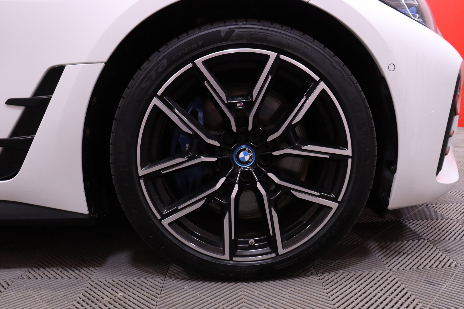 BMW - I4 M50 - M50 Fully Charged - Sedan