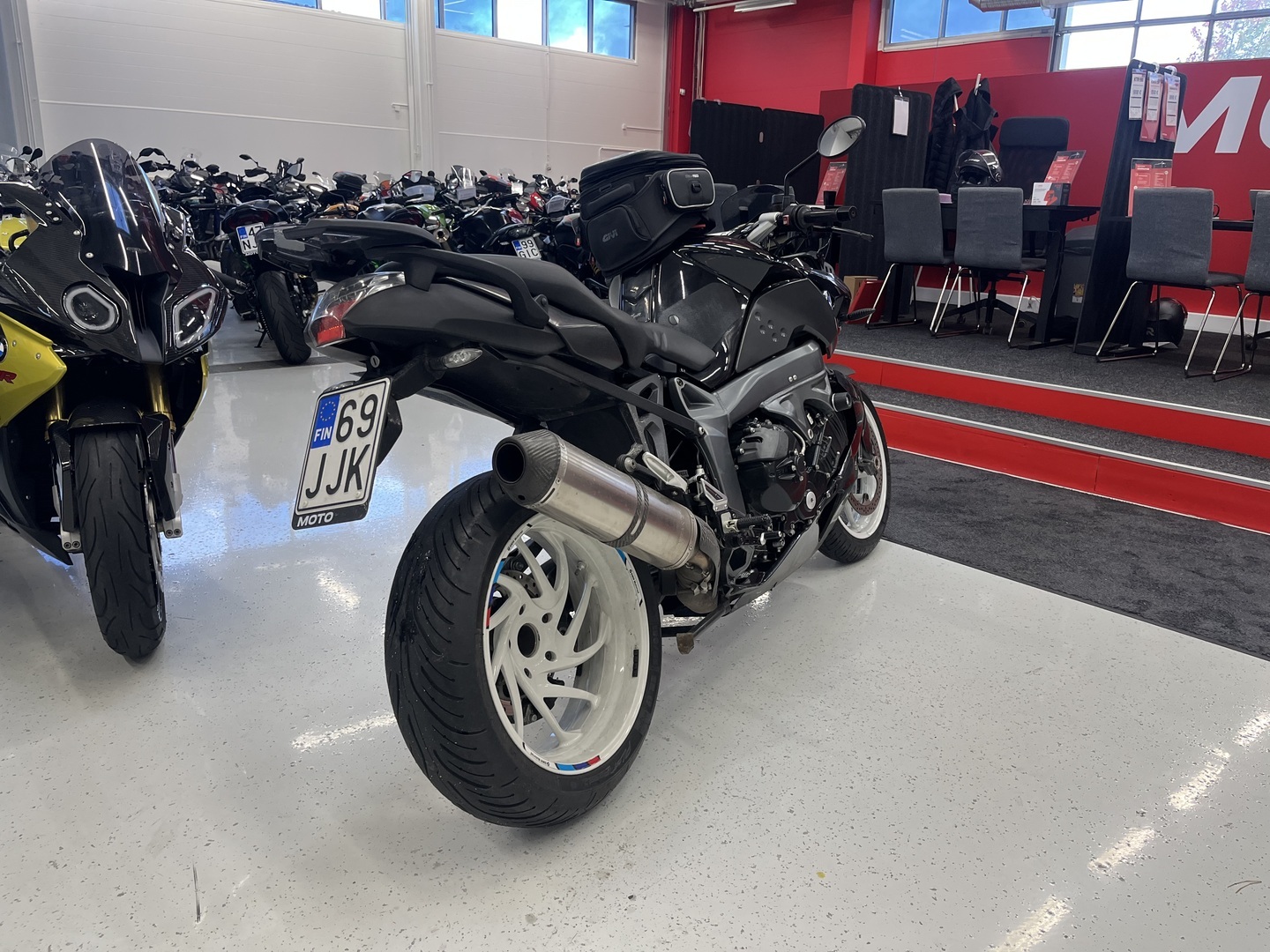 BMW - K - 1300 R // Juuri saapunut / ESA / TCS / LeoVince / Huoltokirja / Shifter // - Moottoripyörä
