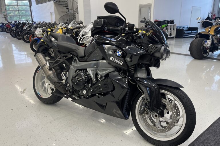 BMW - K - 1300 R // Juuri saapunut / ESA / TCS / LeoVince / Huoltokirja / Shifter // - Moottoripyörä