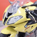 BMW - S - 1000RR // Suomi-pyörä / Huoltokirja / Akrapovic / Shifter / Ajomodet // - Moottoripyörä