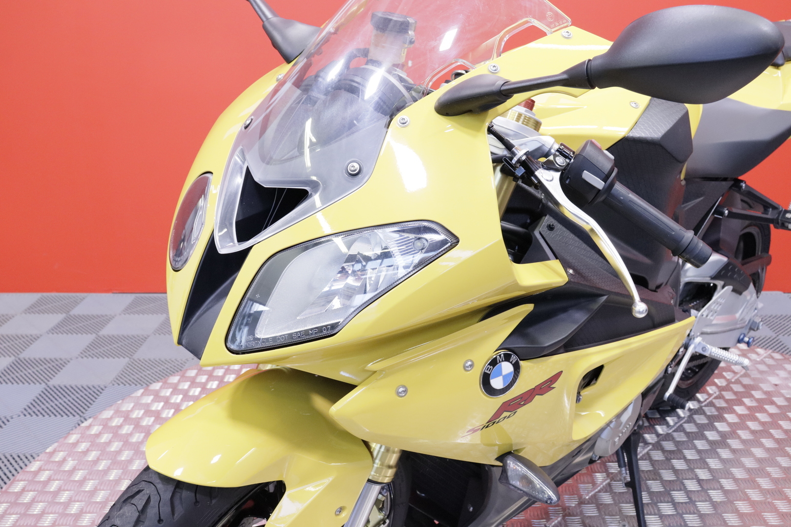 BMW - S - 1000RR // Suomi-pyörä / Huoltokirja / Akrapovic / Shifter / Ajomodet // - Moottoripyörä