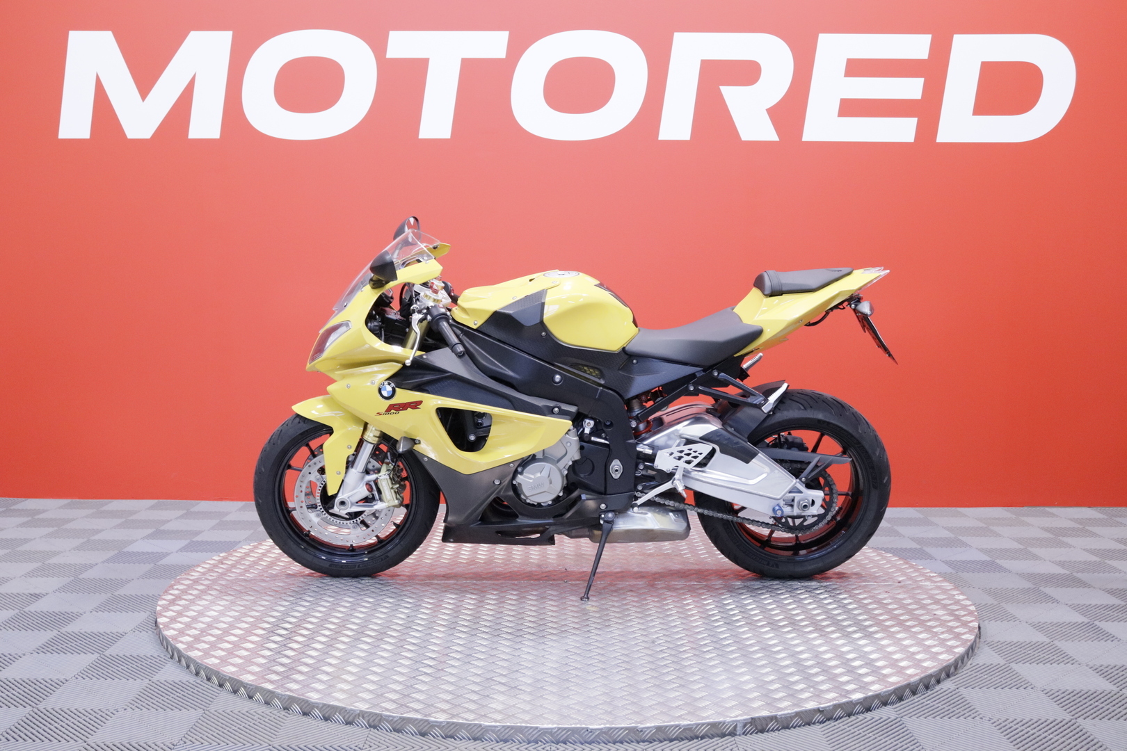 BMW - S - 1000RR // Suomi-pyörä / Huoltokirja / Akrapovic / Shifter / Ajomodet // - Moottoripyörä