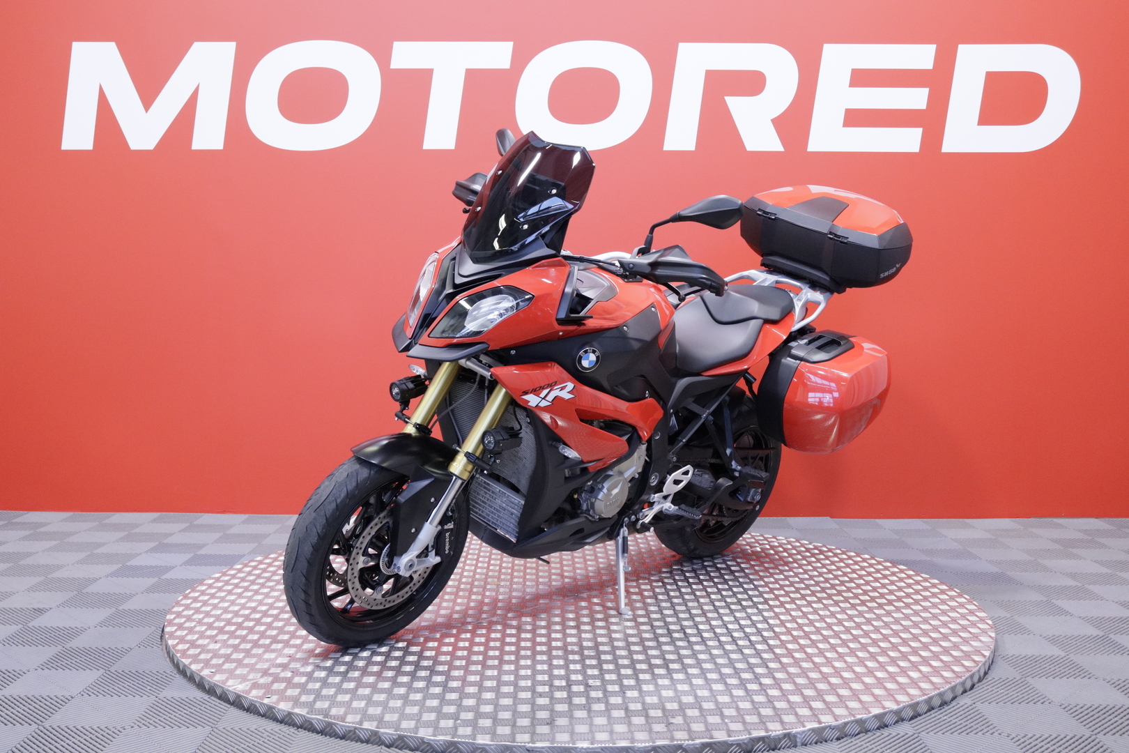 BMW - S - 1000XR // Suomi-pyörä / 3x Laukut / Ajomodet / Shifter / Navi // - Moottoripyörä