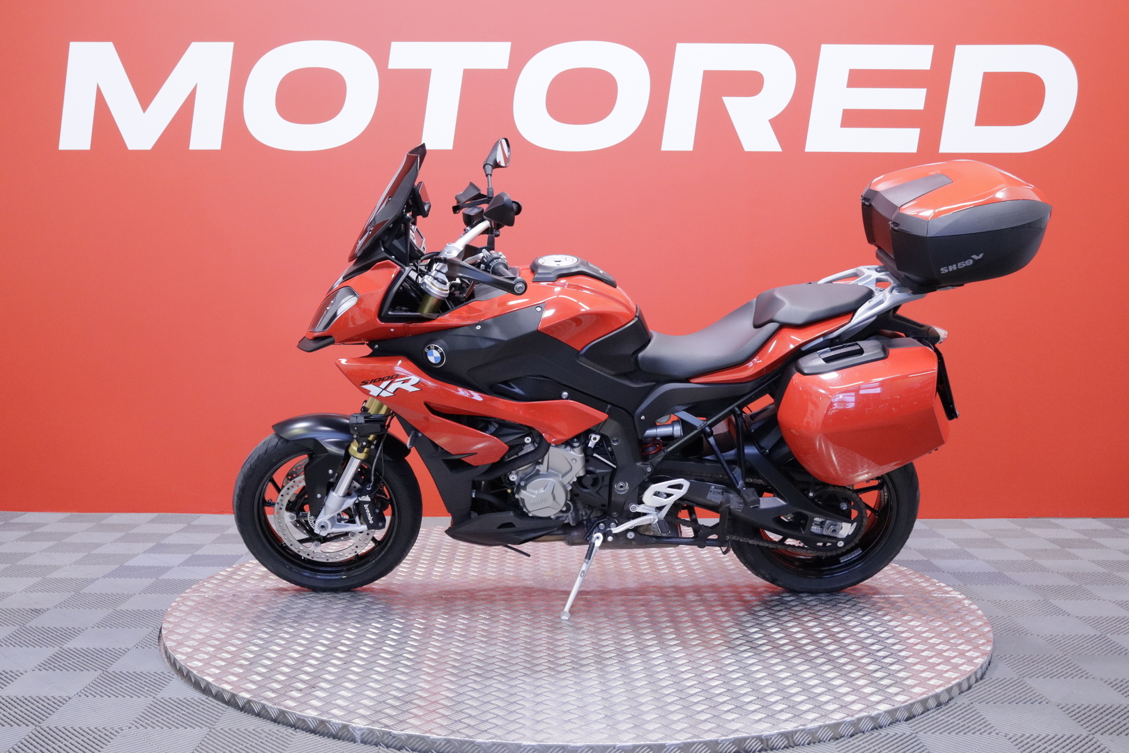 BMW - S - 1000XR // Suomi-pyörä / 3x Laukut / Ajomodet / Shifter / Navi // - Moottoripyörä