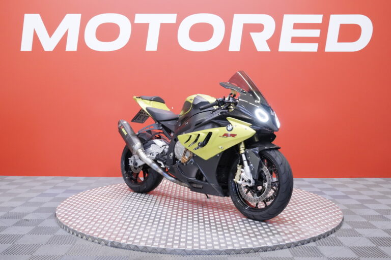 BMW - S - 1000RR // Shifter-Blipper / Huoltokirja / Akrapovic / Launch Control / Hiilikuitua // - Moottoripyörä