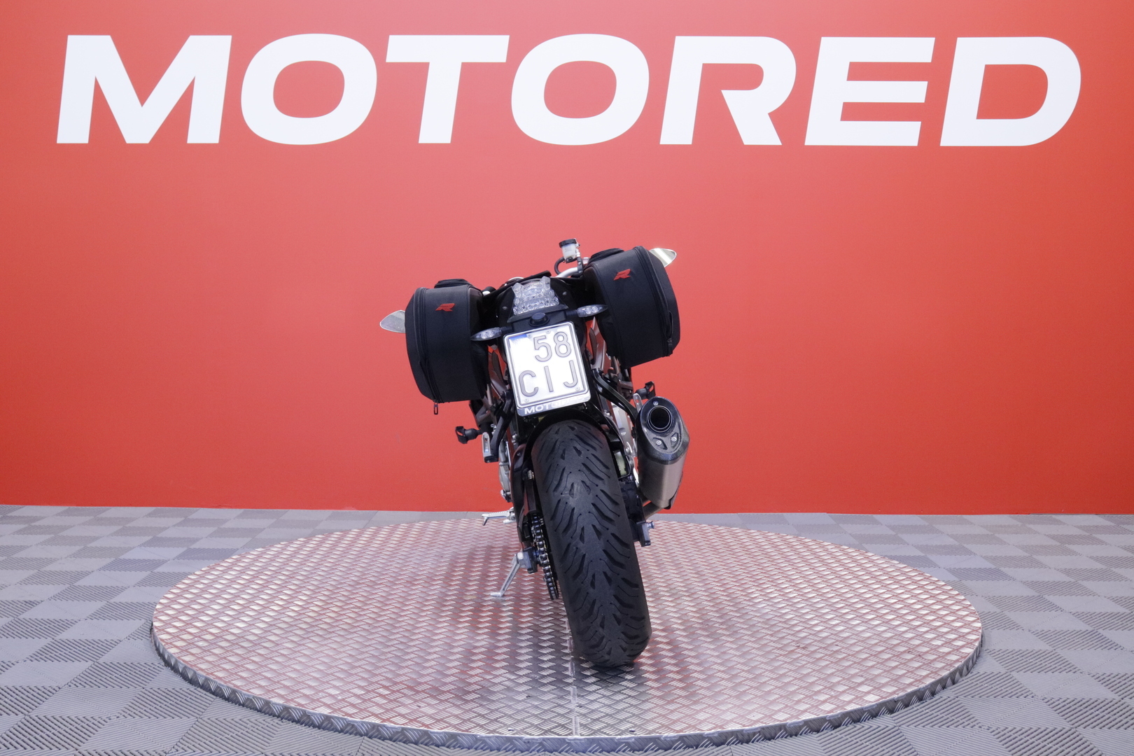 BMW - S - 1000R // Suomi-pyörä / Huoltokirja / Driving Mode Pro / Dynamic. pkt / Sport. pkt / Vakkari / Shifter / Sivulaukut // - Moottoripyörä