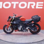 BMW - S - 1000R // Suomi-pyörä / Huoltokirja / Driving Mode Pro / Dynamic. pkt / Sport. pkt / Vakkari / Shifter / Sivulaukut // - Moottoripyörä