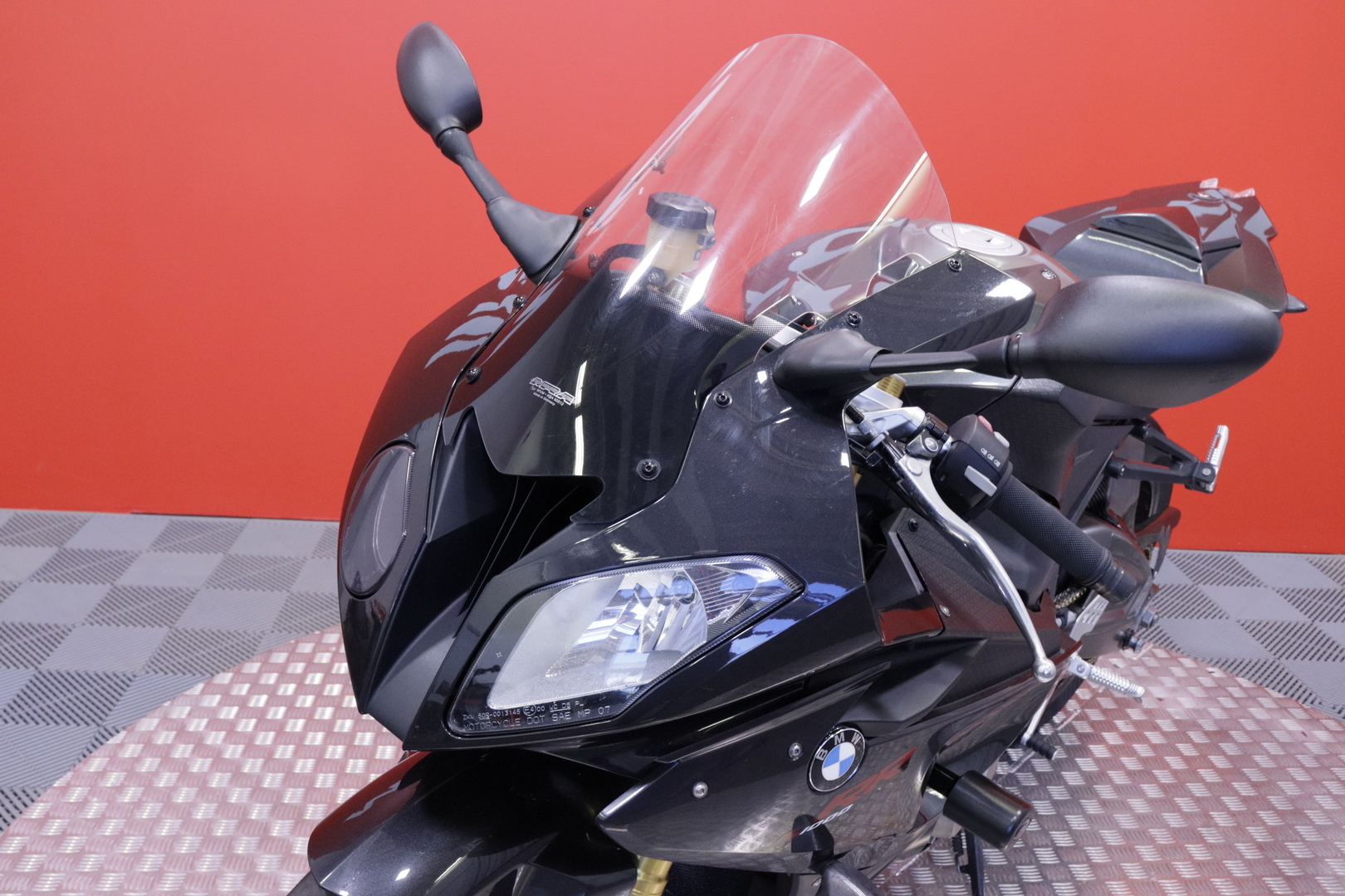 BMW - S - 1000RR // Suomi-pyörä / Huoltokirja / Ajomodet / Shifter / Kaatumatapit // - Moottoripyörä