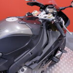 BMW - S - 1000RR // Suomi-pyörä / Huoltokirja / Ajomodet / Shifter / Kaatumatapit // - Moottoripyörä
