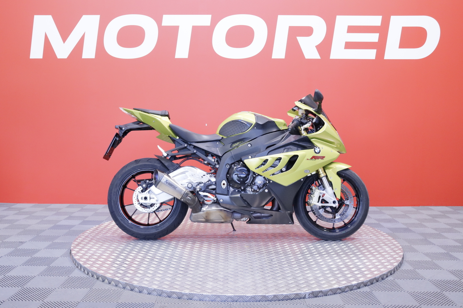 BMW - S - 1000RR // Suomi-pyörä / Akrapovic / Huoltokirja // - Moottoripyörä