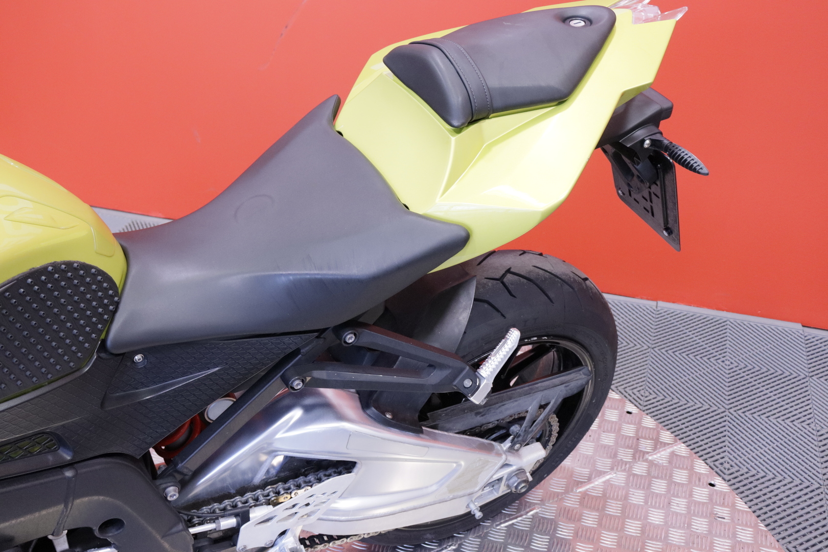 BMW - S - 1000RR // Suomi-pyörä / Akrapovic / Huoltokirja // - Moottoripyörä