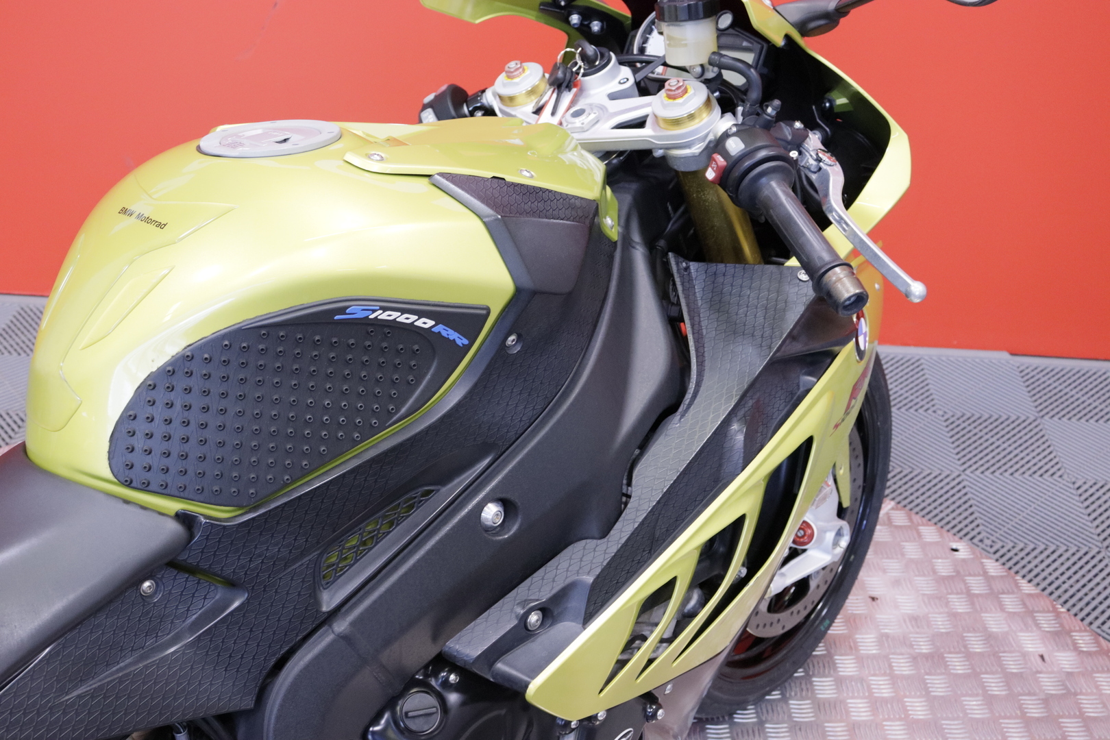 BMW - S - 1000RR // Suomi-pyörä / Akrapovic / Huoltokirja // - Moottoripyörä