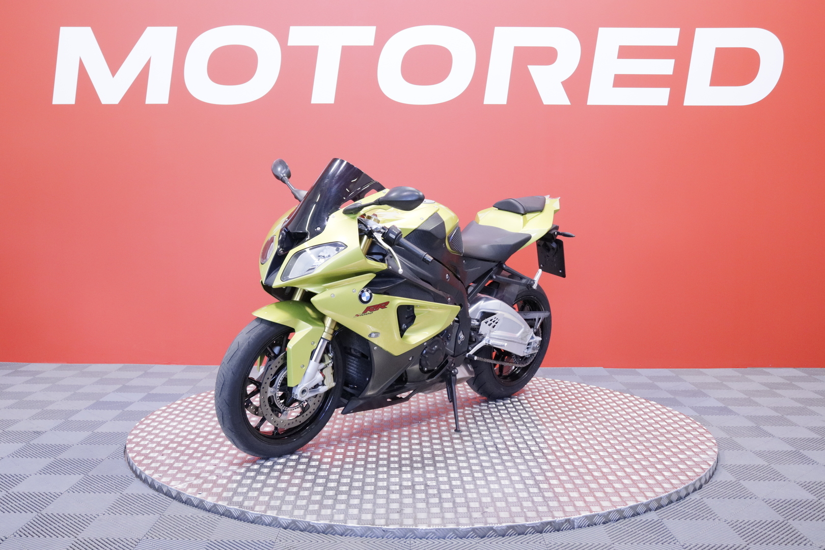 BMW - S - 1000RR // Suomi-pyörä / Akrapovic / Huoltokirja // - Moottoripyörä