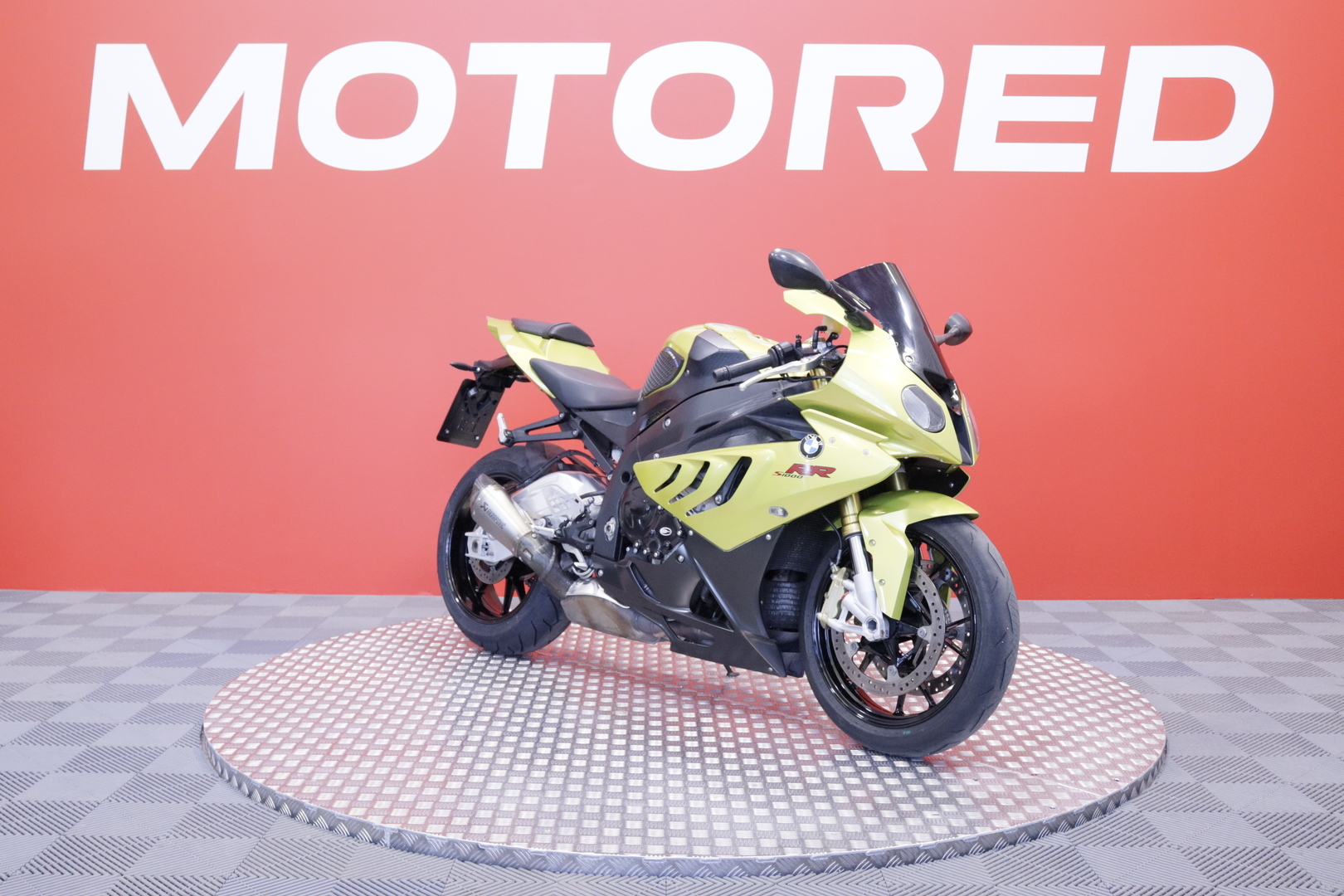 BMW - S - 1000RR // Suomi-pyörä / Akrapovic / Huoltokirja // - Moottoripyörä