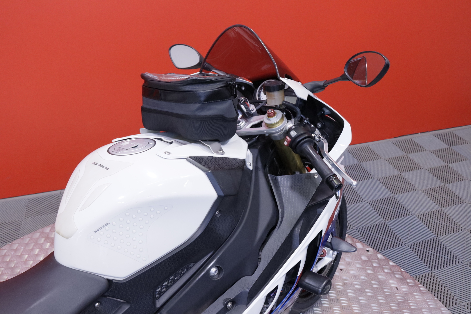 BMW - S - 1000RR // Iso huolto juuri tehty! / Akrapovic / Shifter // - Moottoripyörä