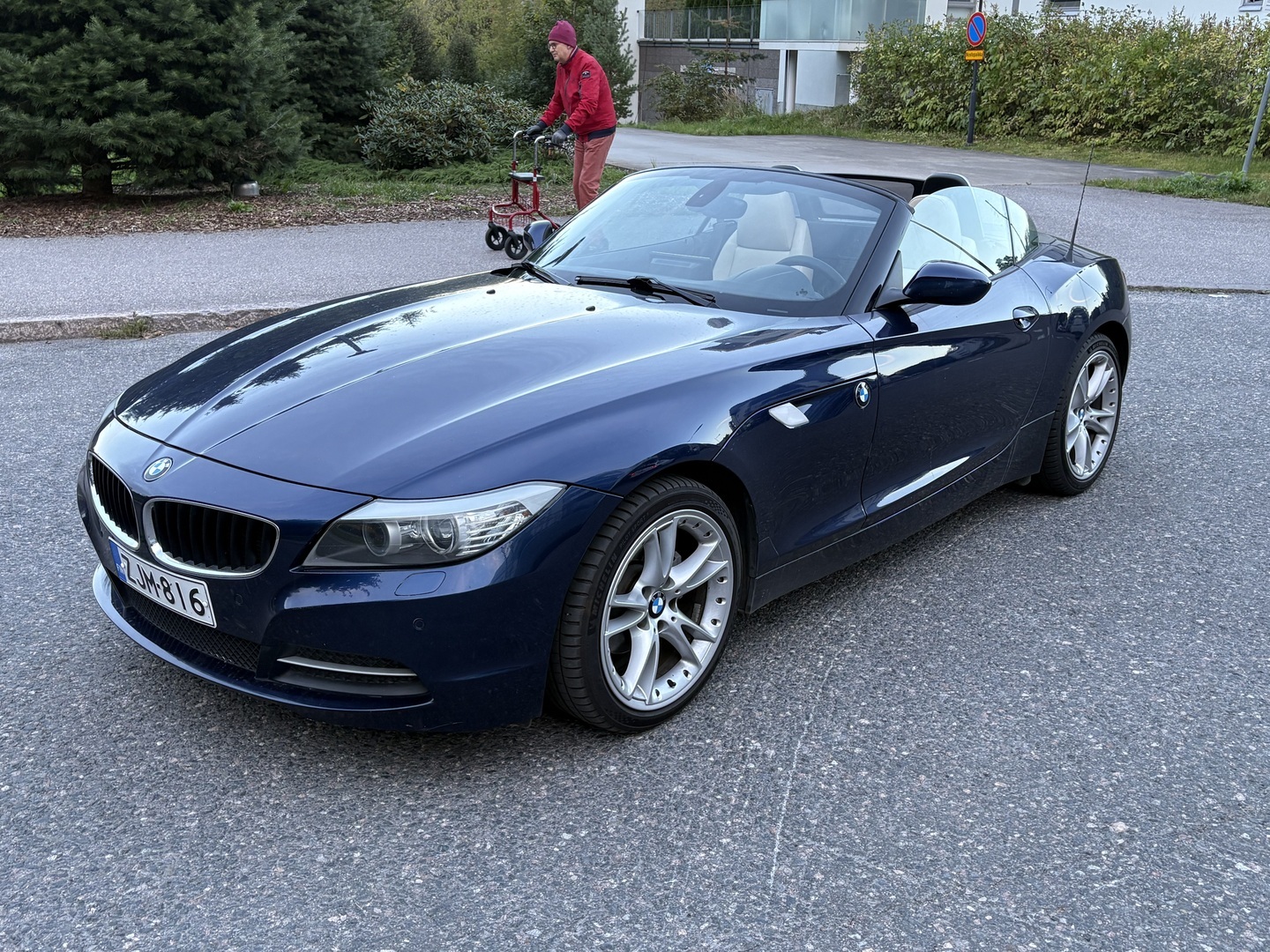 BMW - Z4 - E89 Roadster / Suomi-auto / - Avoauto