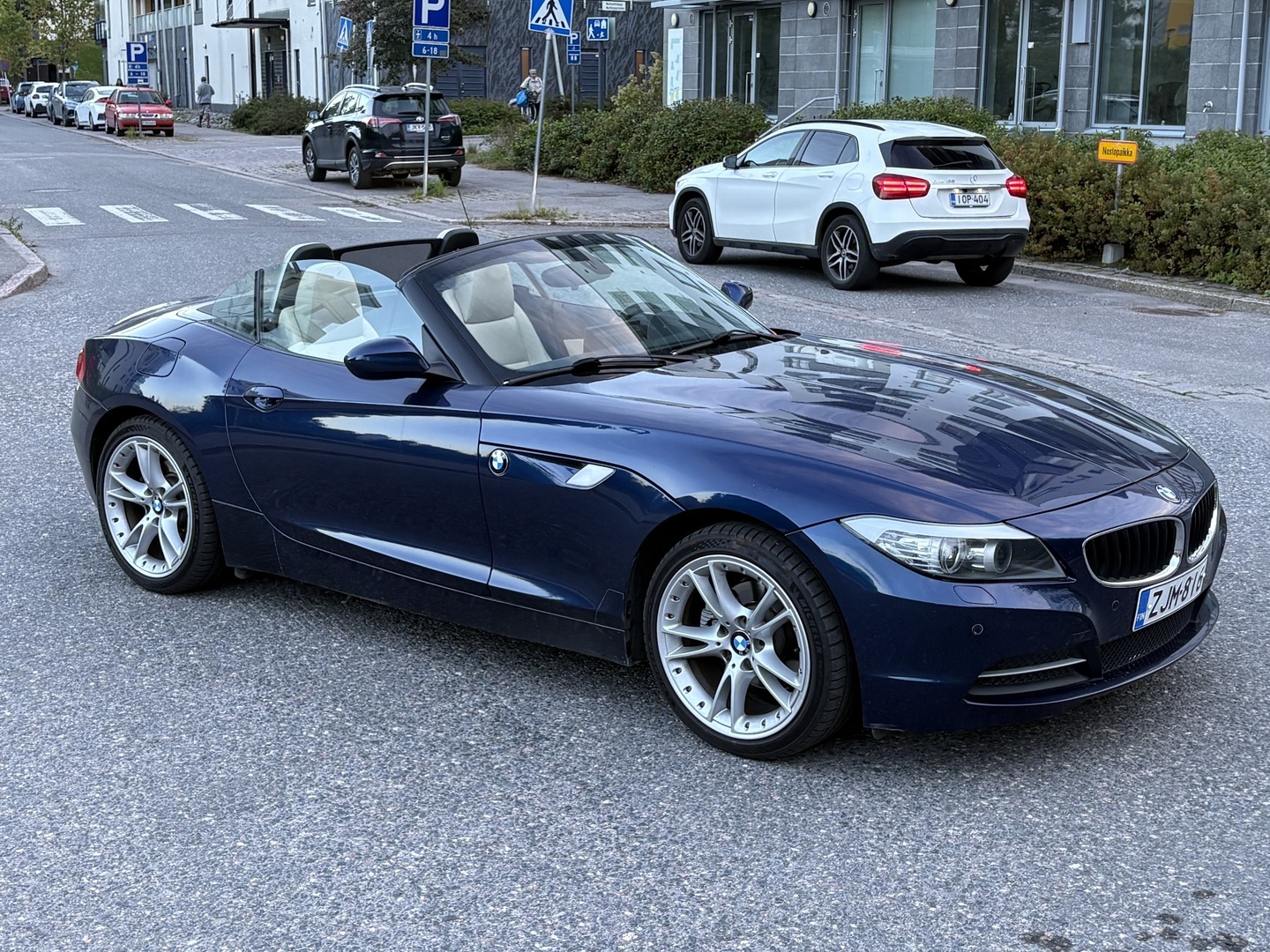 BMW - Z4 - E89 Roadster / Suomi-auto / - Avoauto