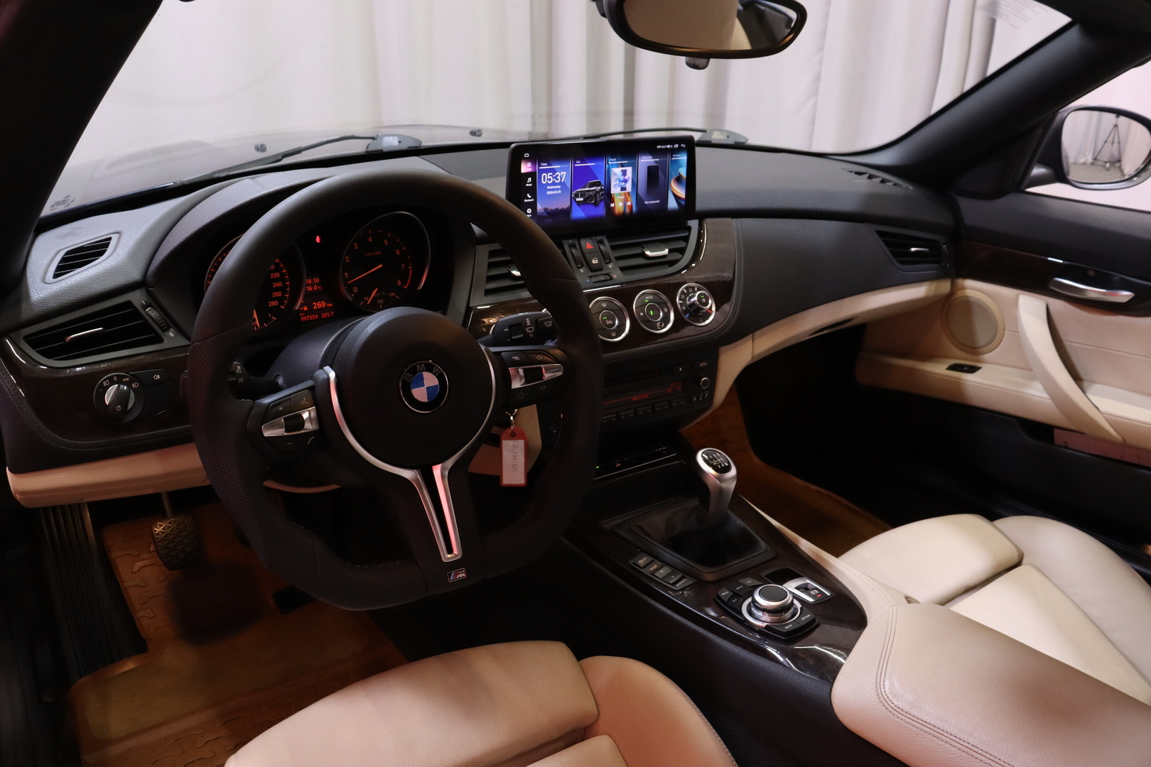 BMW - Z4 - E89 Roadster / Suomi-auto / - Avoauto