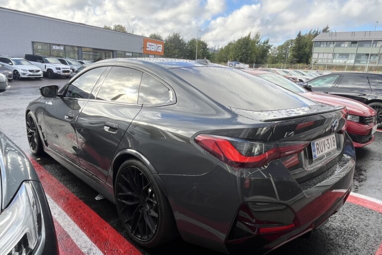 BMW i4 M50