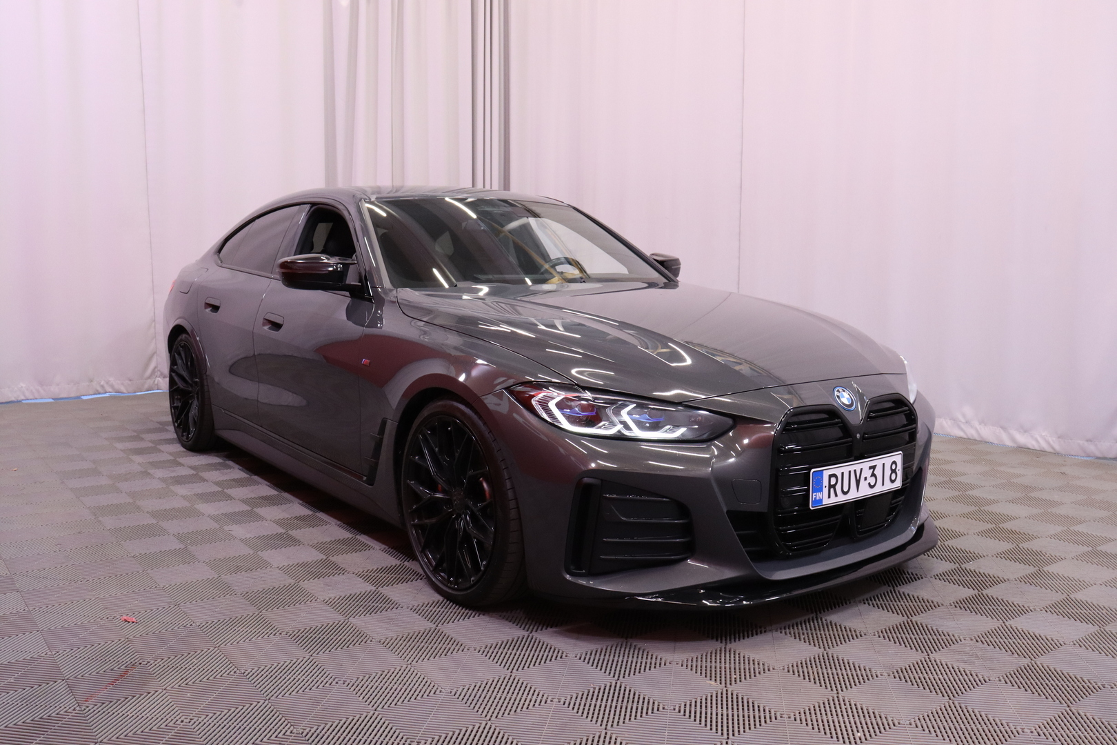 BMW i4 M50 2022, photo 6/41