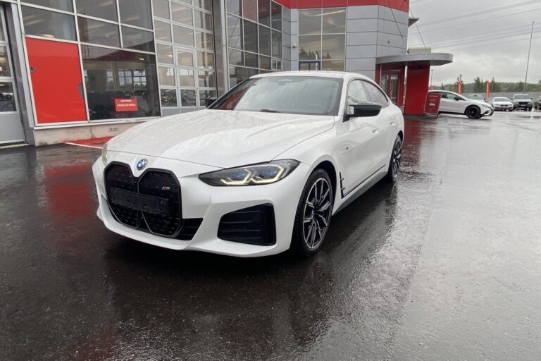 BMW - i4 - M50 Fully Charged - Sedan