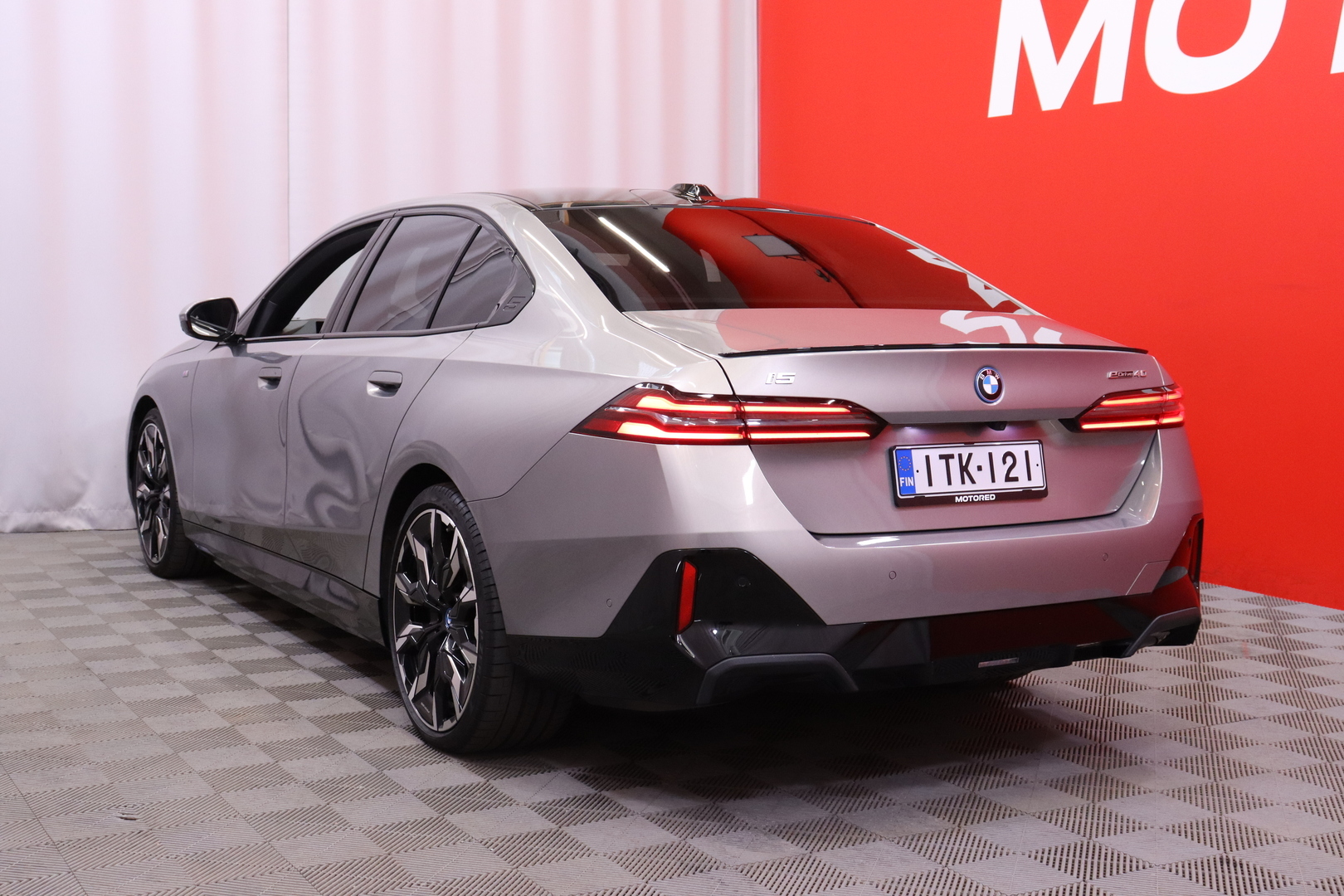 BMW - i5 - G60 eDrive40 M Sport Pro - Sedan