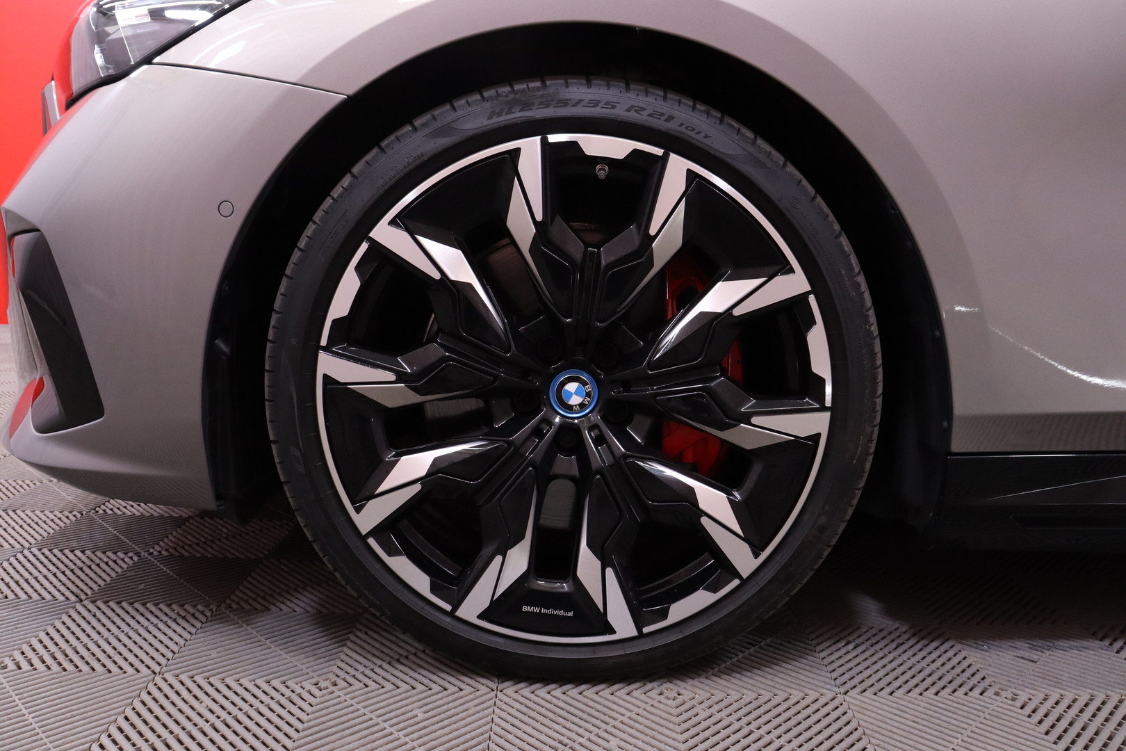 BMW - i5 - G60 eDrive40 M Sport Pro - Sedan