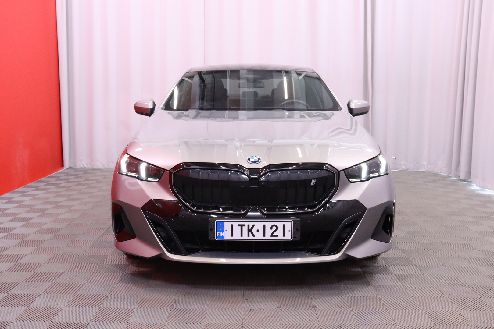 BMW - i5 - G60 eDrive40 M Sport Pro - Sedan