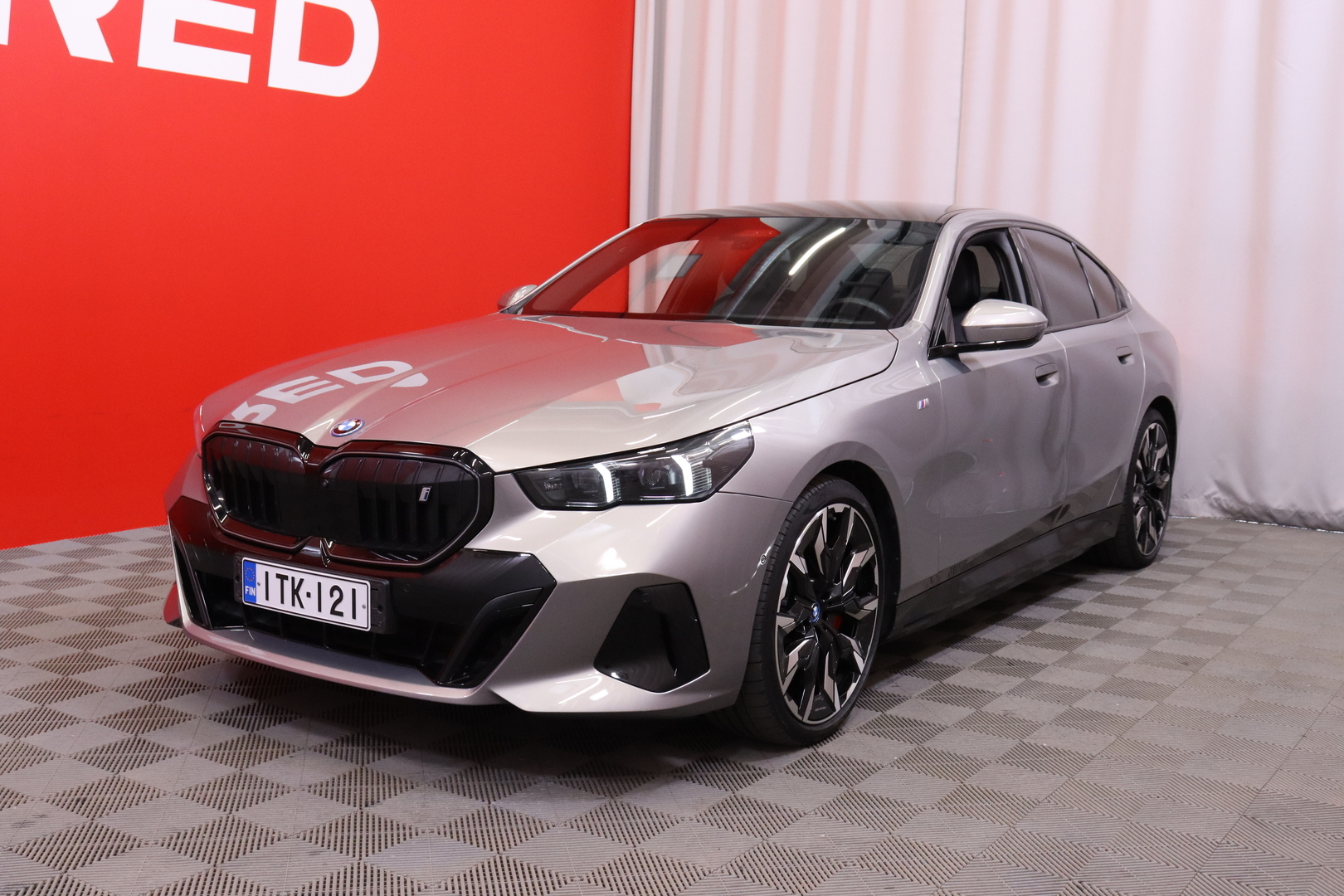 BMW - i5 - G60 eDrive40 M Sport Pro - Sedan