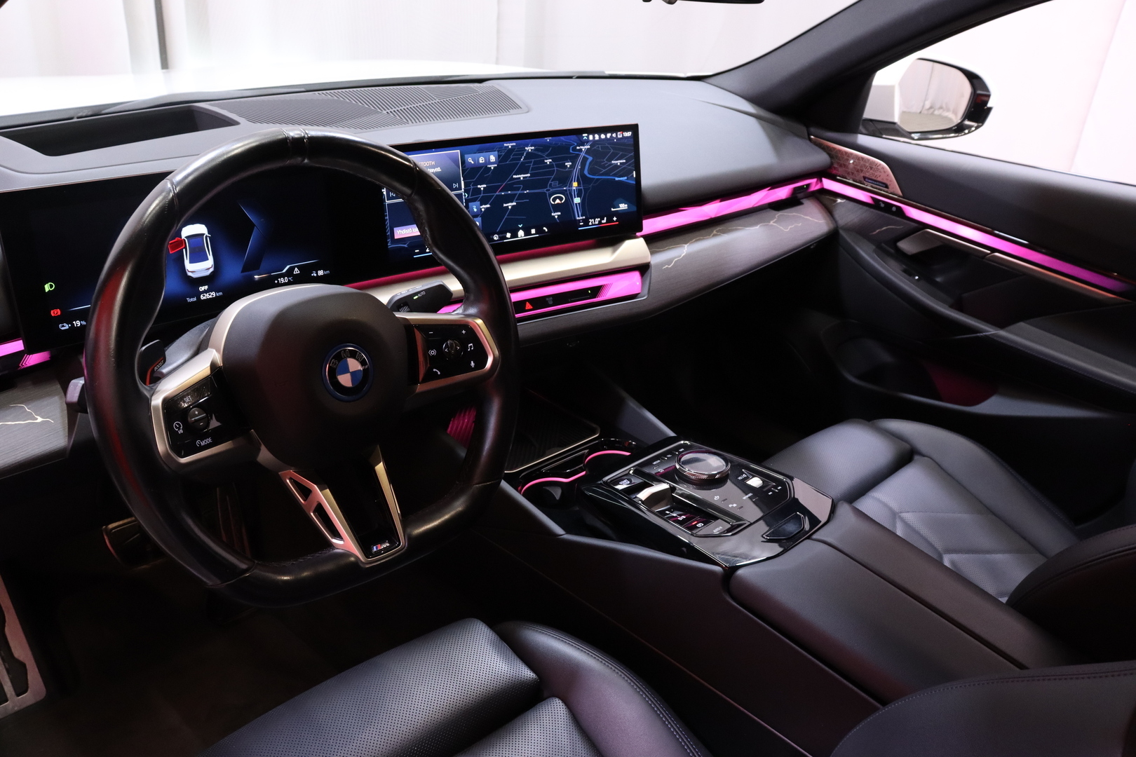 BMW - i5 - G60 eDrive40 M Sport Pro - Sedan