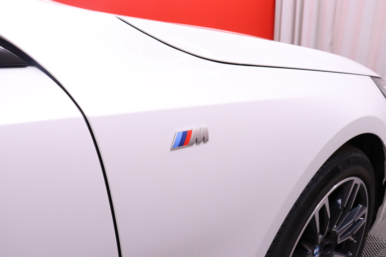 BMW - i5 - G60 eDrive40 M Sport Pro - Sedan