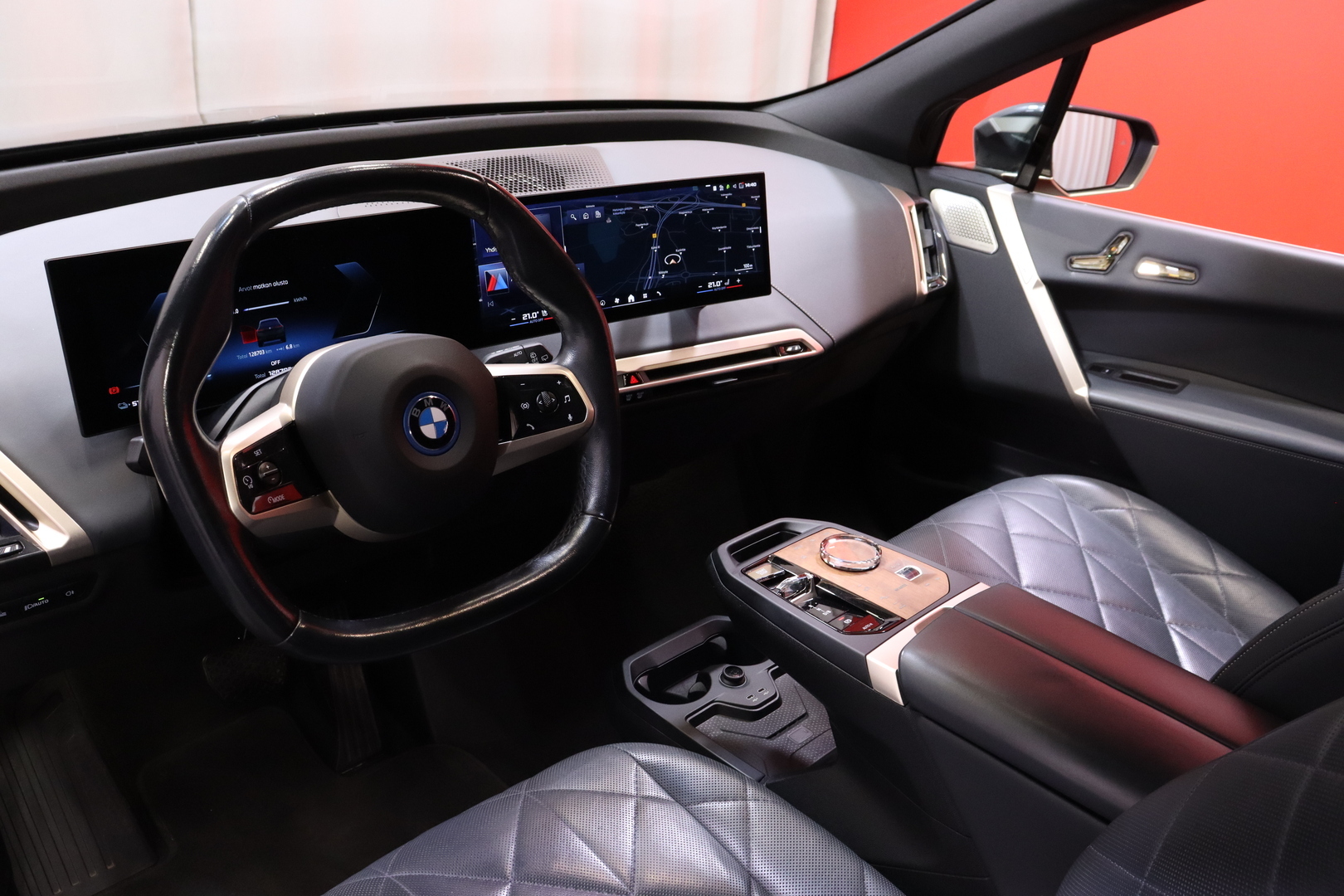 BMW - iX M60 -  - Maastoauto