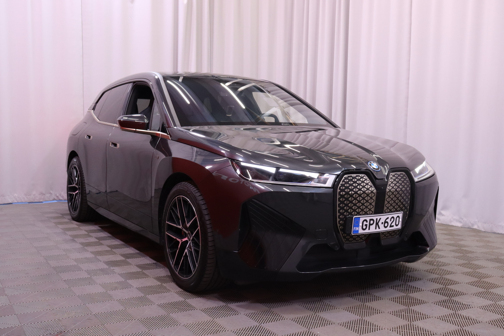 BMW - iX M60 -  - Maastoauto