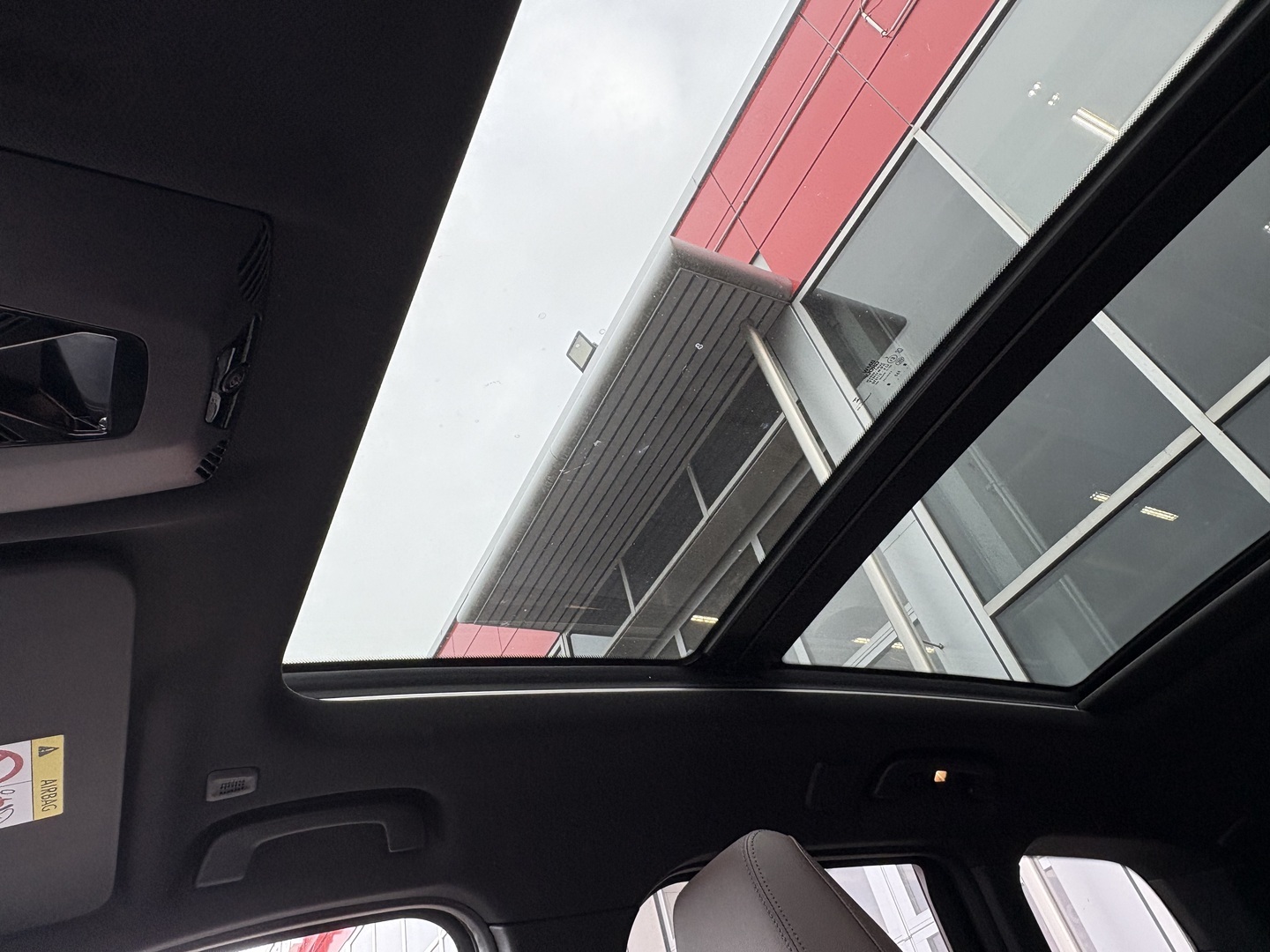 BMW - iX1 - U11 30 xDrive Fully Charged - Maastoauto