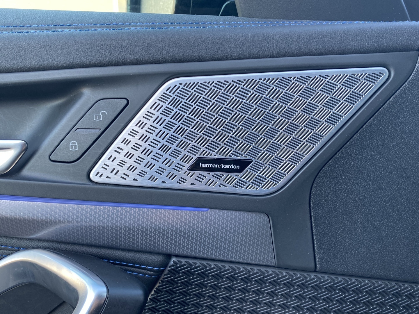 BMW - iX1 - U11 30 xDrive Fully Charged M Sport - Maastoauto