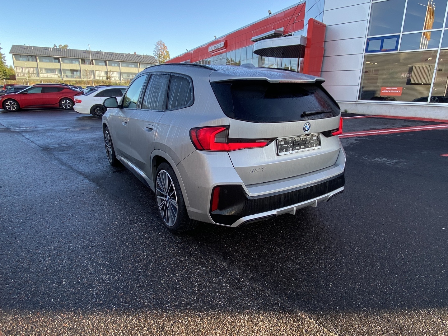 BMW - iX1 - U11 30 xDrive Fully Charged M Sport - Maastoauto