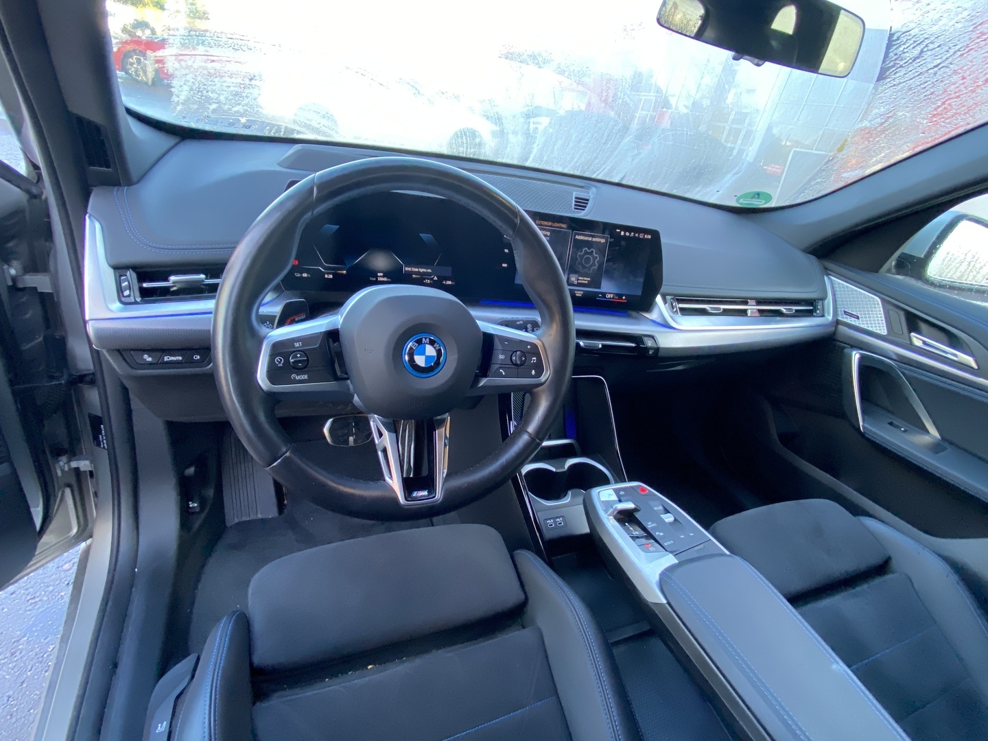 BMW - iX1 - U11 30 xDrive Fully Charged M Sport - Maastoauto