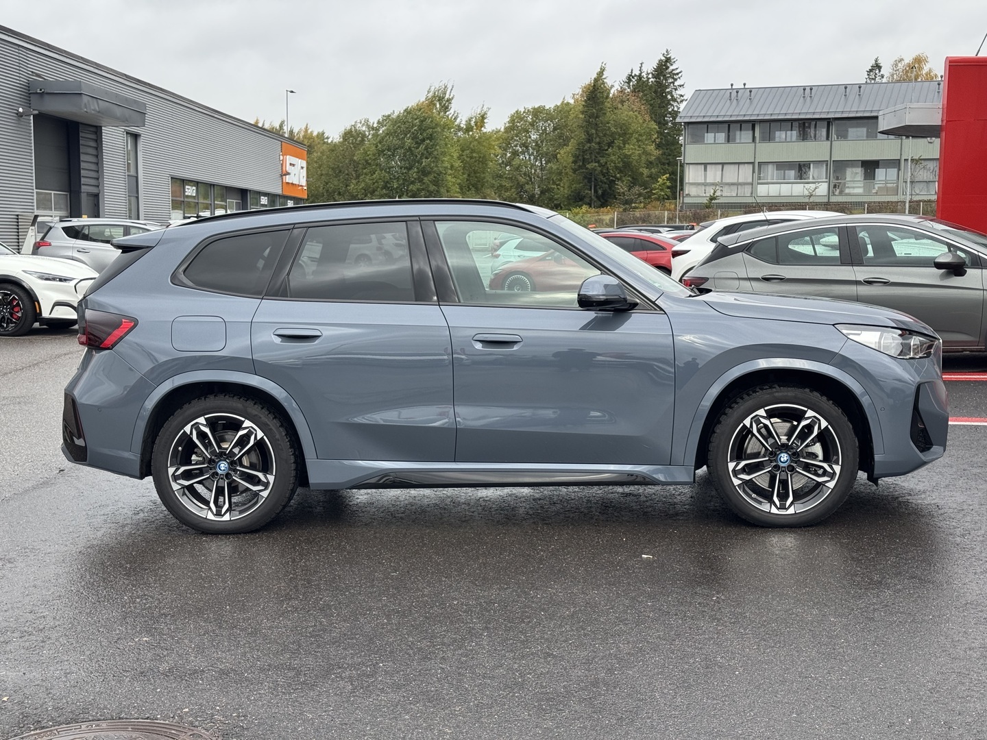 BMW - iX1 - U11 30 xDrive Fully Charged - Maastoauto