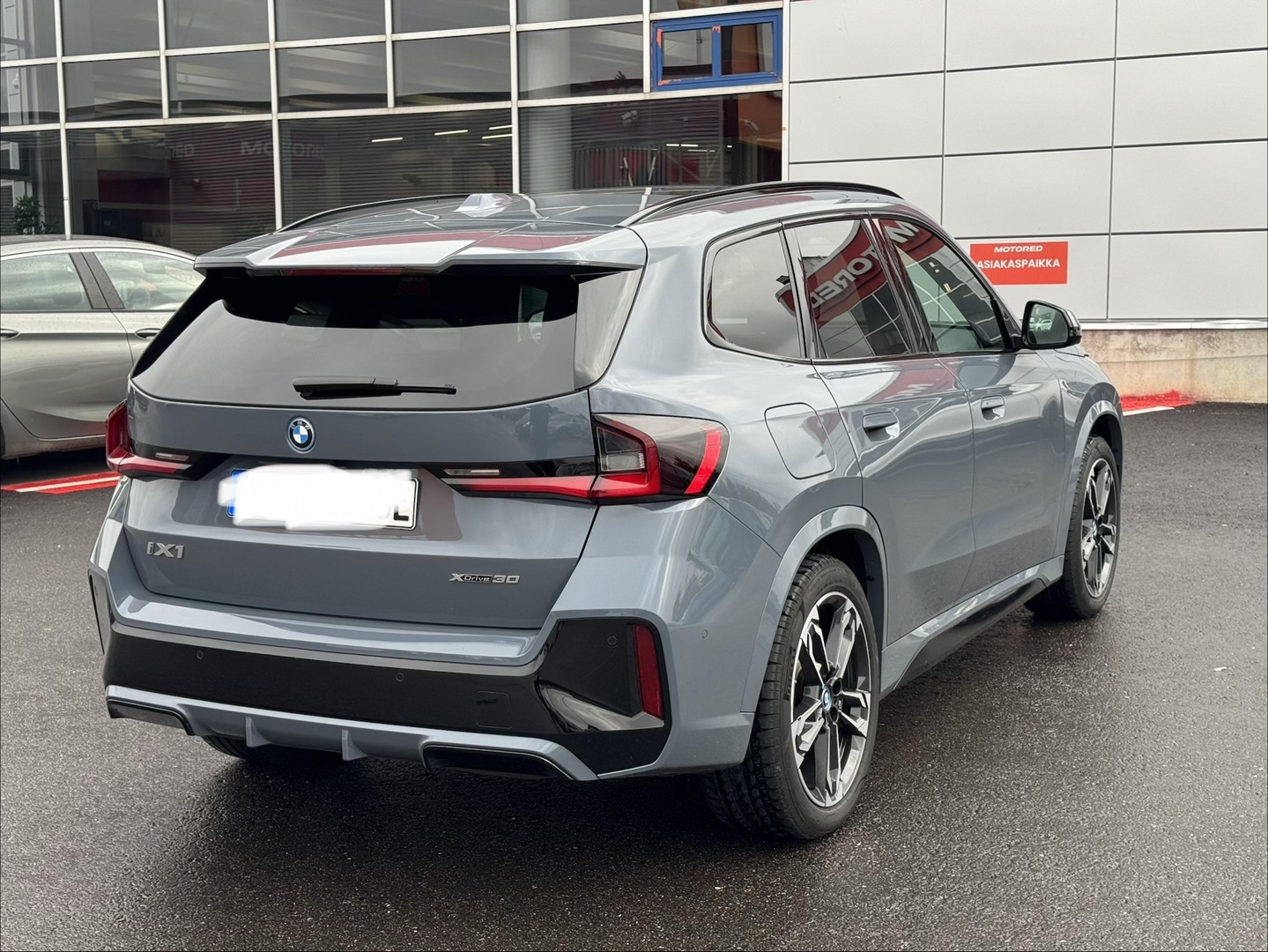 BMW - iX1 - U11 30 xDrive Fully Charged - Maastoauto