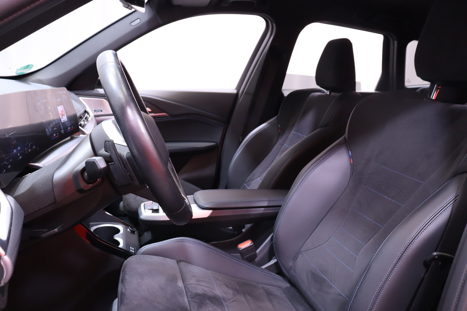 BMW - iX1 - U11 30 xDrive Fully Charged M Sport - Maastoauto