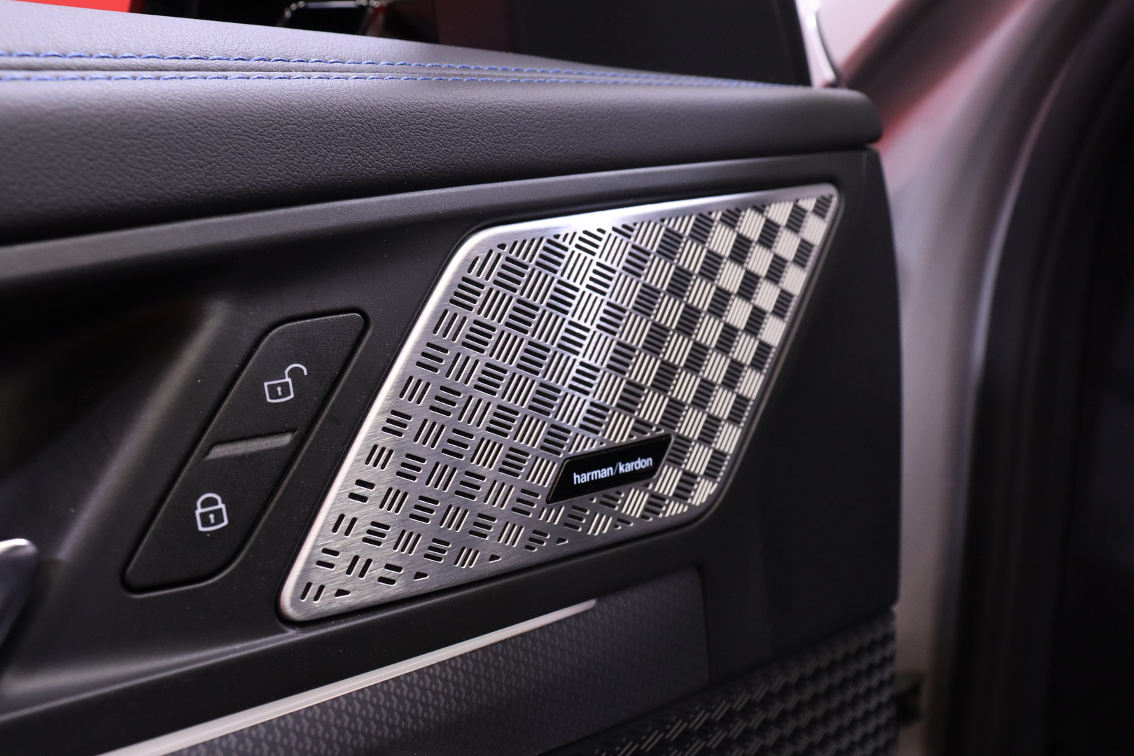 BMW - iX1 - U11 30 xDrive Fully Charged M Sport - Maastoauto