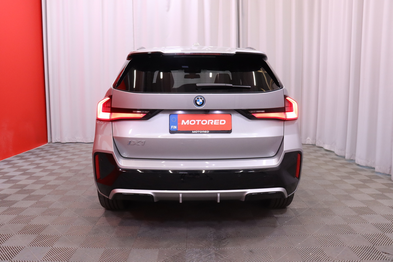 BMW - iX1 - U11 30 xDrive Fully Charged M Sport - Maastoauto