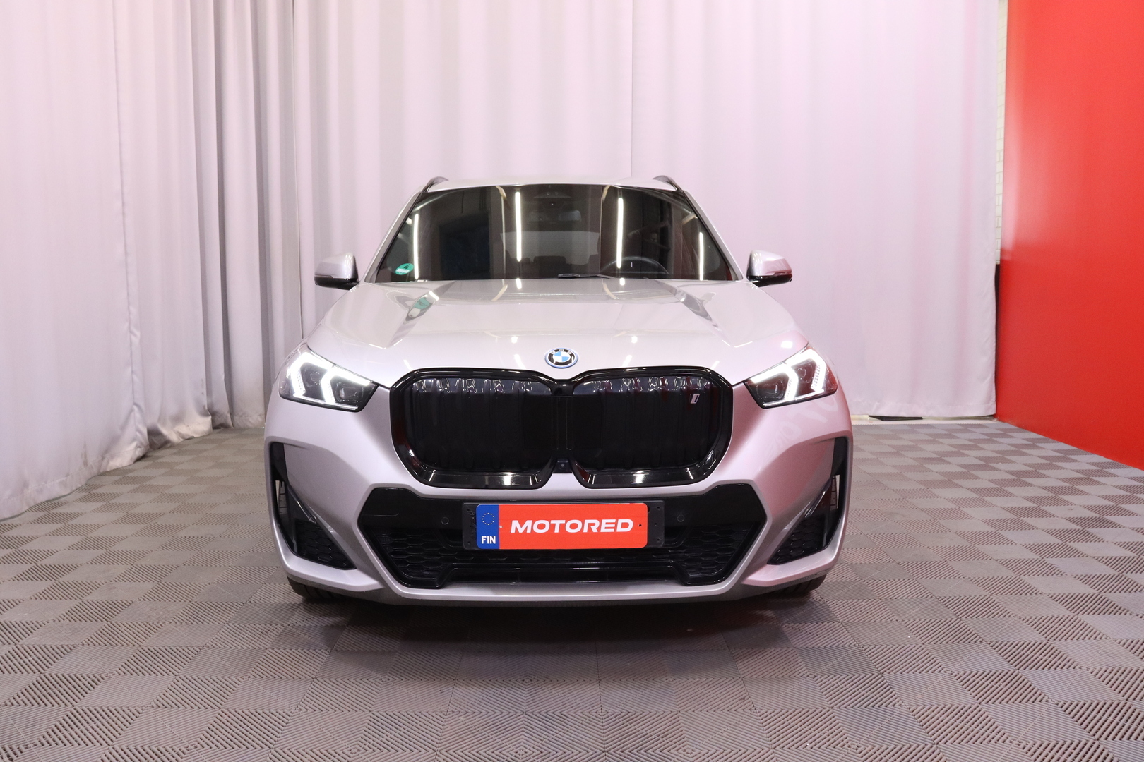 BMW - iX1 - U11 30 xDrive Fully Charged M Sport - Maastoauto