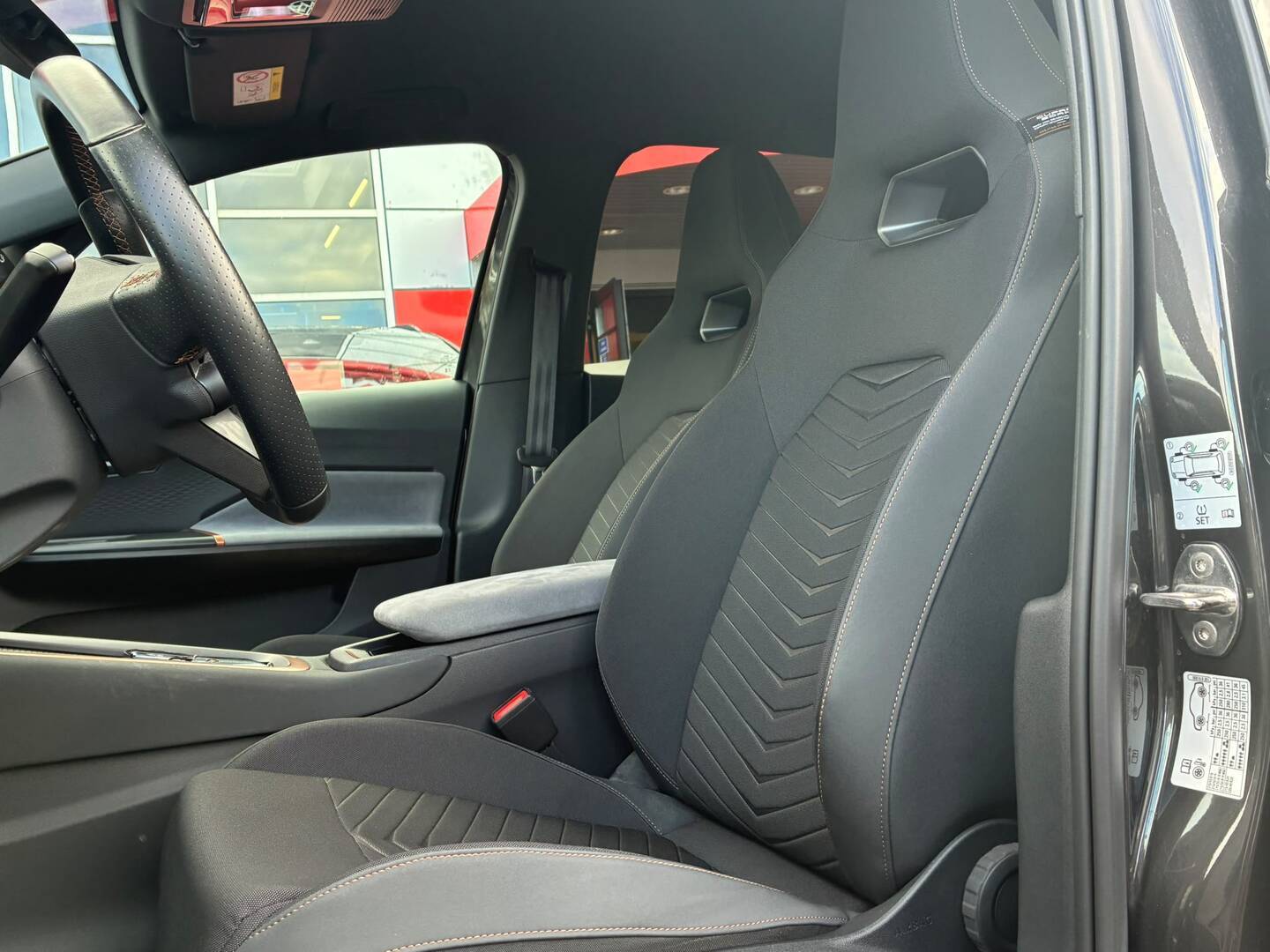 CUPRA - Born - e-Boost 170 kW 58 kWh - Viistoperä
