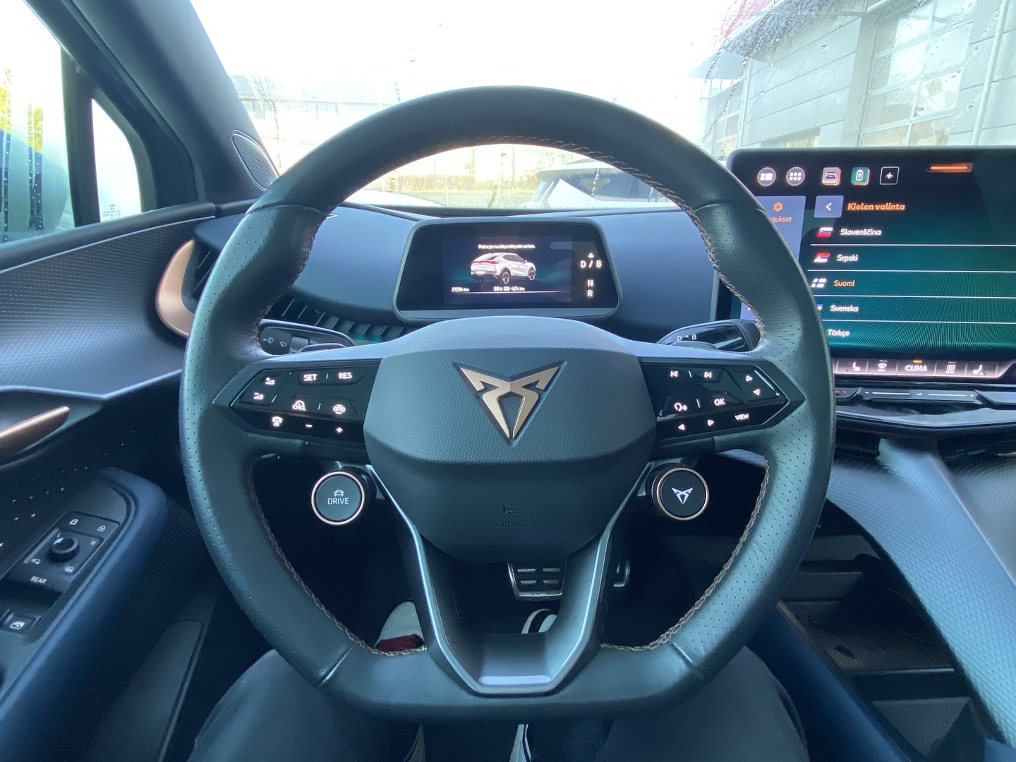 CUPRA - Tavascan - VZ 250 kW 77 kWh 4DRIVE Adrenaline - Maastoauto