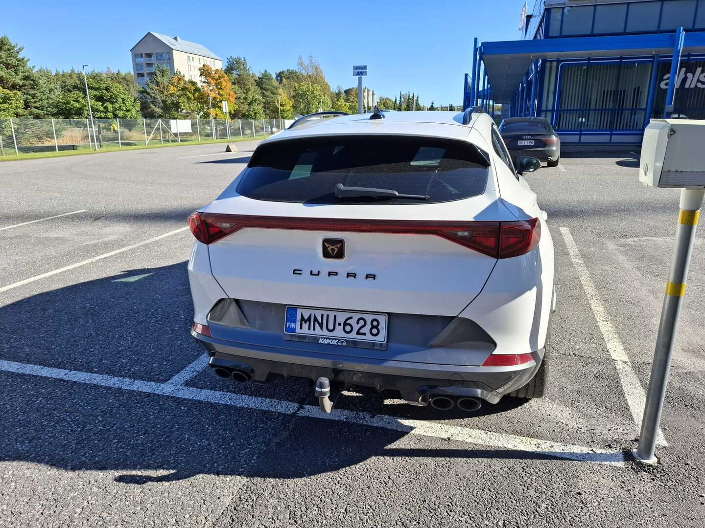 Cupra - Formentor - VZ 2,0 TSI 228 kW 4Drive DSG - Maastoauto