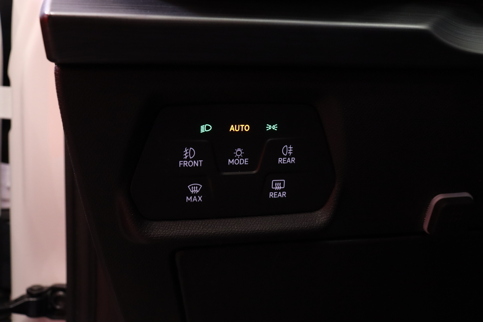 Cupra - Formentor - VZ 2,0 TSI 228 kW 4Drive DSG - Maastoauto